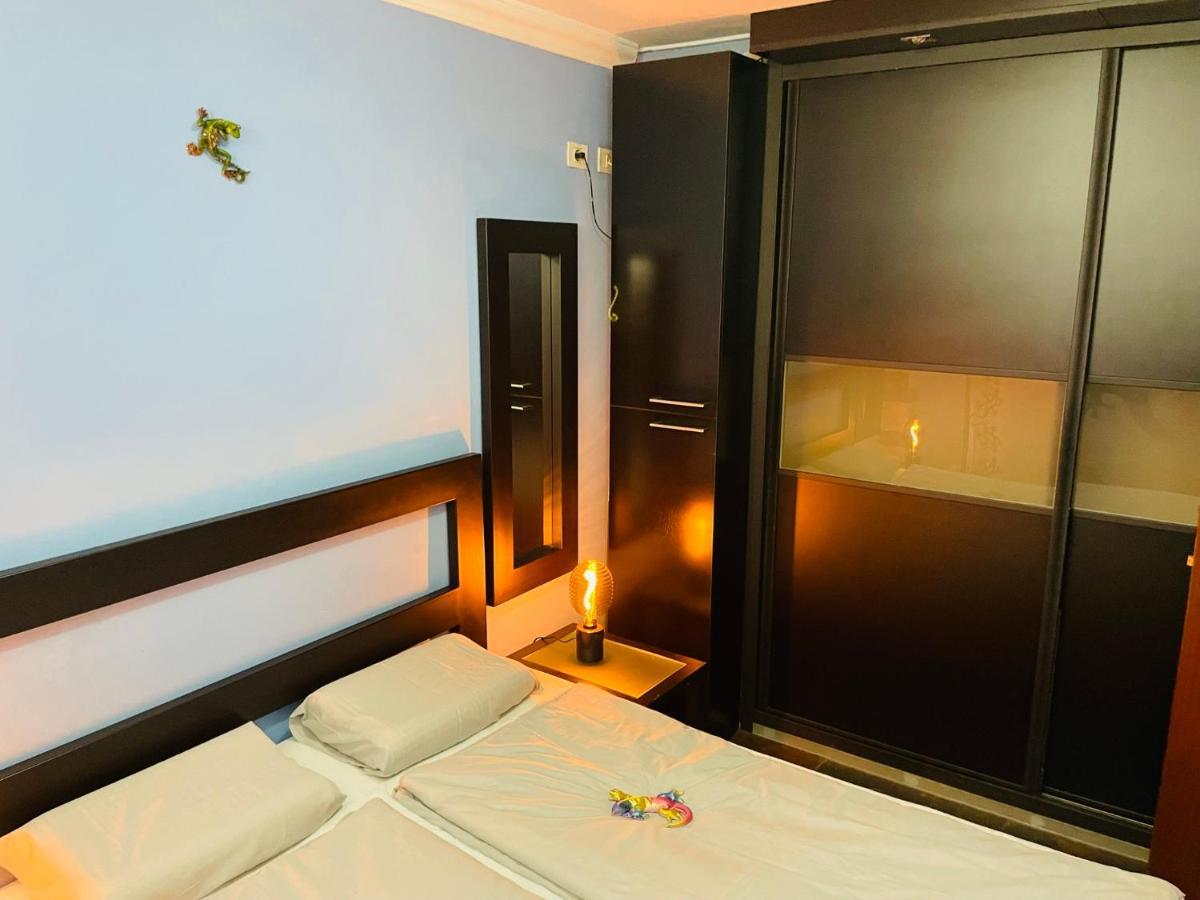 Lizards Lounge - Tanife Apartment Beim Yumbo Playa del Ingles  Dış mekan fotoğraf
